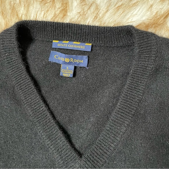 Club Room Estate Cashmere V neck sweater - Picture 5 of 6